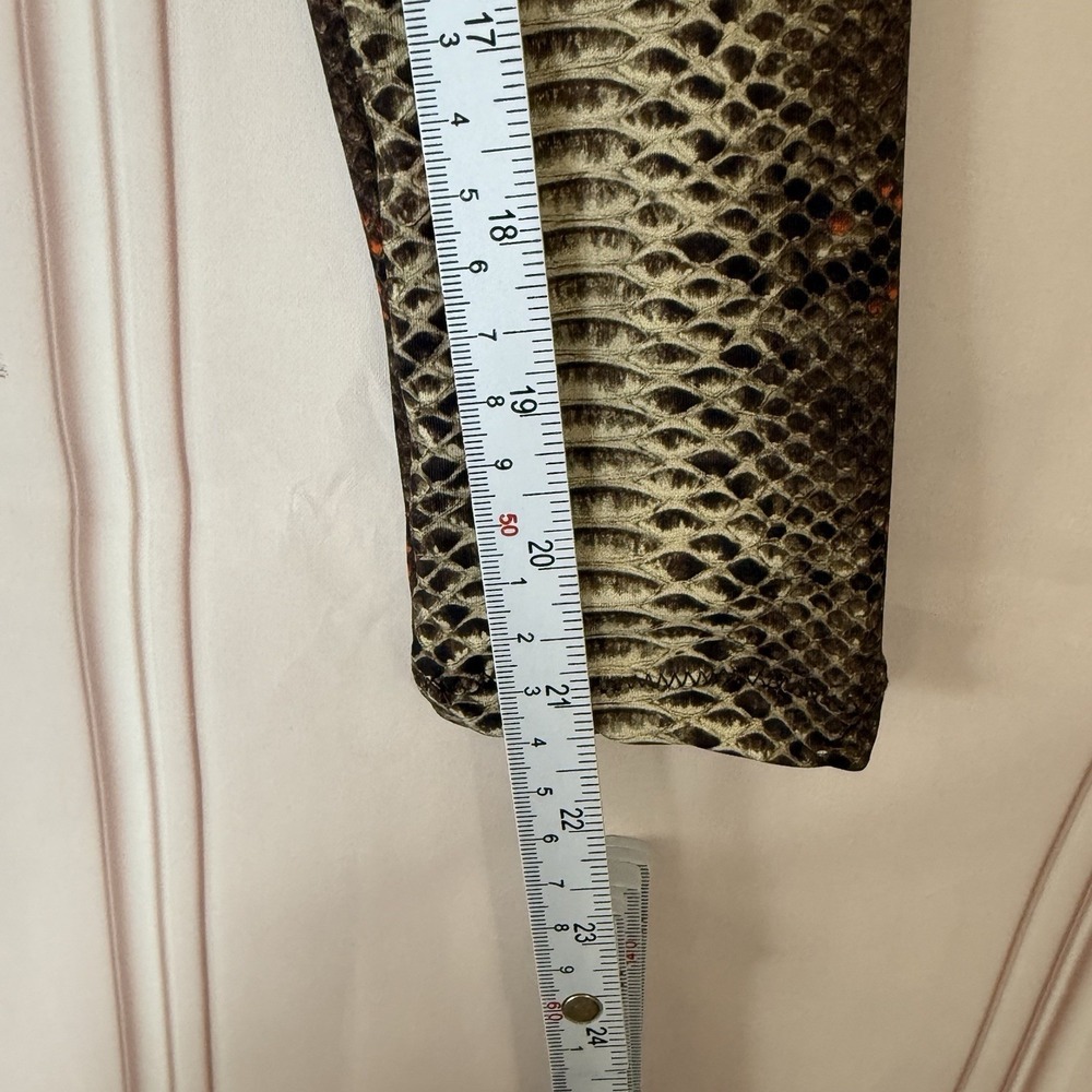 SKIMS Swim Long Sleeve Shrug in a Desert Snake Print Size Small NWOT - Picture 7 of 10